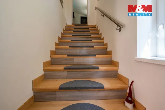 Prodej rodinného domu, Janov nad Nisou - Loučná nad Nisou, 340 m2