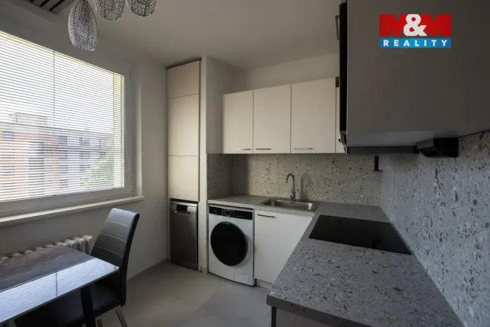 Pronájem bytu 1+1, Náchod - Staré Město nad Metují, Bílá, 44 m2