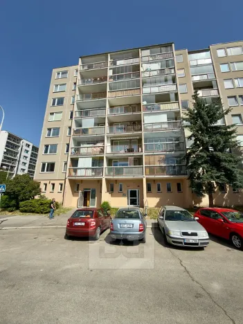 Pronájem bytu 1+kk, Praha - Troja, Svídnická, 27 m2