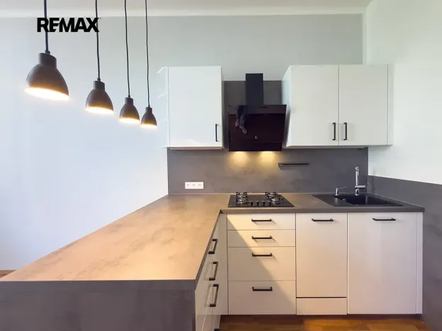 Pronájem bytu 2+kk, Praha - Žižkov, Jagellonská, 45 m2