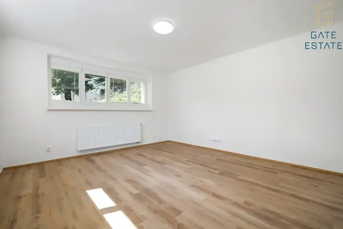 Pronájem bytu 2+kk, Brno, Tomešova, 43 m2