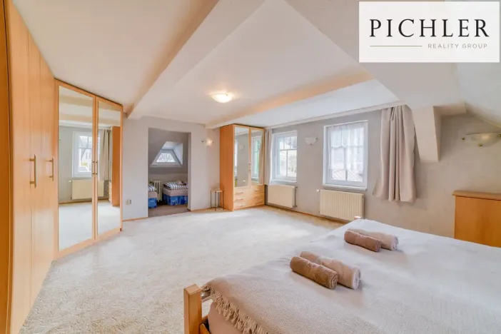 Prodej rodinného domu, Stříbrná, 341 m2