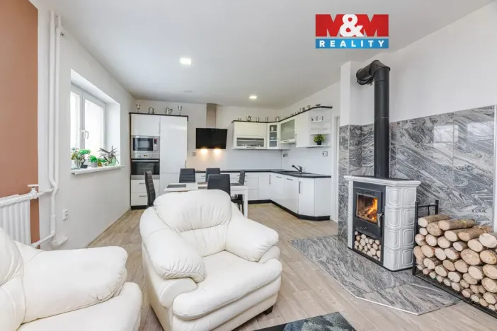 Prodej rodinného domu, Ostřetín, 160 m2