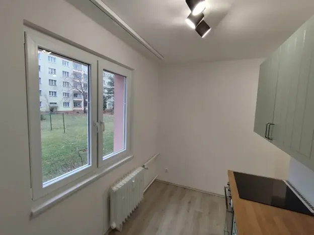 Pronájem bytu 3+1, Praha - Malešice, Počernická, 72 m2