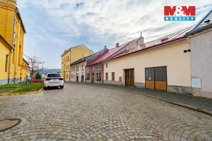 Prodej rodinného domu, Polná, Komenského, 200 m2
