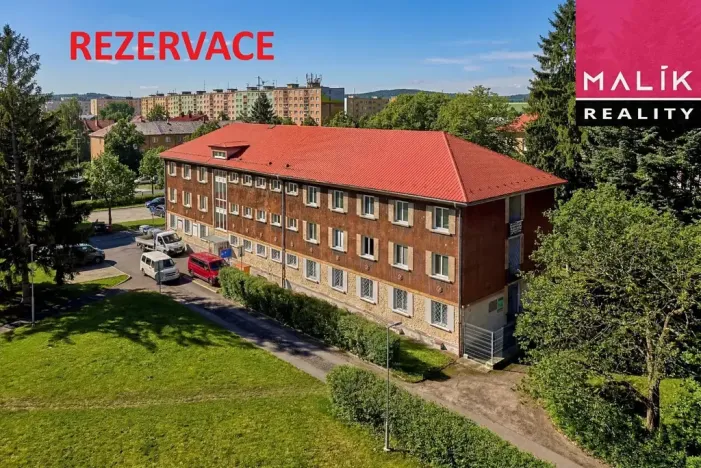 Prodej obchodního prostoru, Ostrov, Hlavní třída, 993 m2