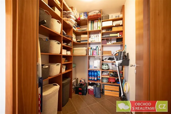 Prodej bytu 2+kk, Praha, Studnická, 73 m2