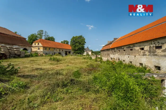 Prodej komerčního pozemku, Zvoleněves, 18500 m2
