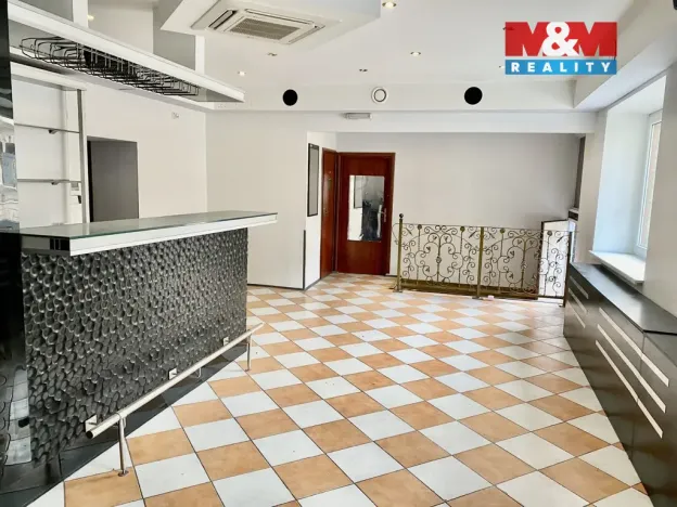Pronájem restaurace, Ostrava - Moravská Ostrava, Poděbradova, 125 m2