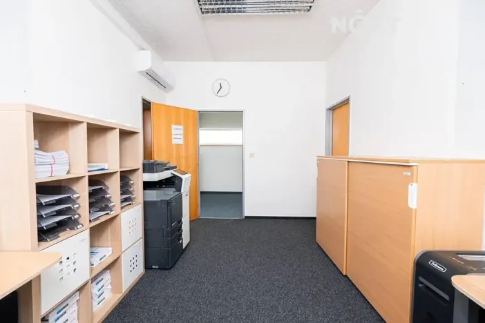 Pronájem kanceláře, Praha - Prosek, Prosecká, 28 m2