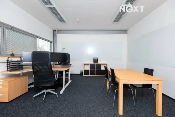 Pronájem kanceláře, Praha - Prosek, Prosecká, 28 m2