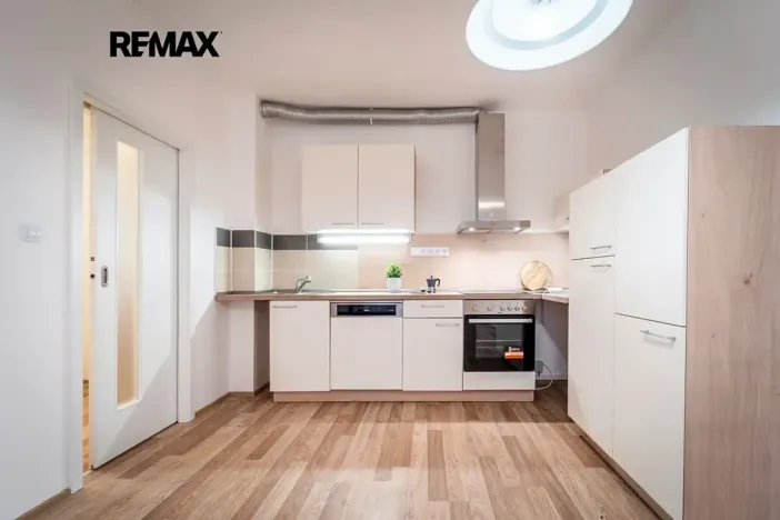 Pronájem bytu 2+kk, Brno, Přadlácká, 150 m2