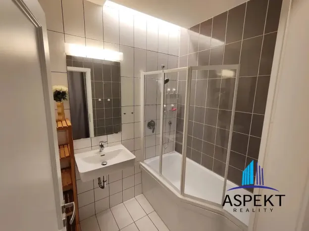 Pronájem bytu 2+kk, Praha - Žižkov, Hartigova, 71 m2