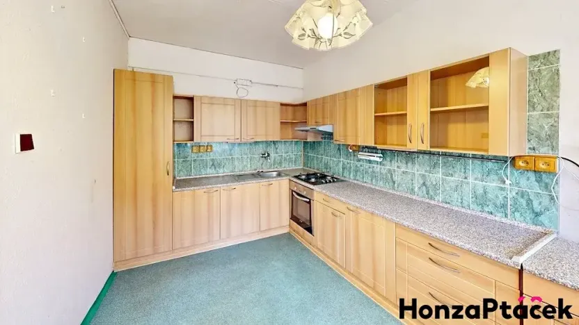 Prodej bytu 3+1, Praha - Prosek, Veltruská, 60 m2