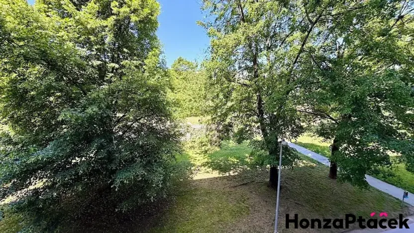 Prodej bytu 3+1, Praha - Prosek, Veltruská, 60 m2