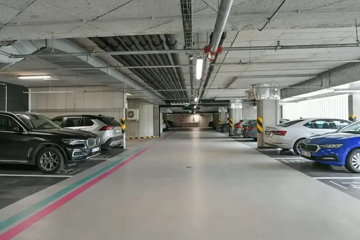 Pronájem kanceláře, Praha - Libeň, Voctářova, 690 m2