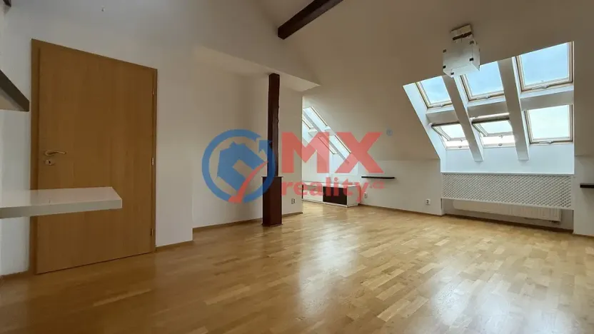 Pronájem bytu 2+kk, Praha - Holešovice, Ortenovo náměstí, 85 m2
