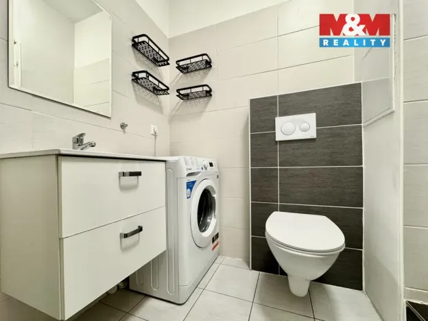 Pronájem bytu 2+1, Chomutov, Blatenská, 51 m2
