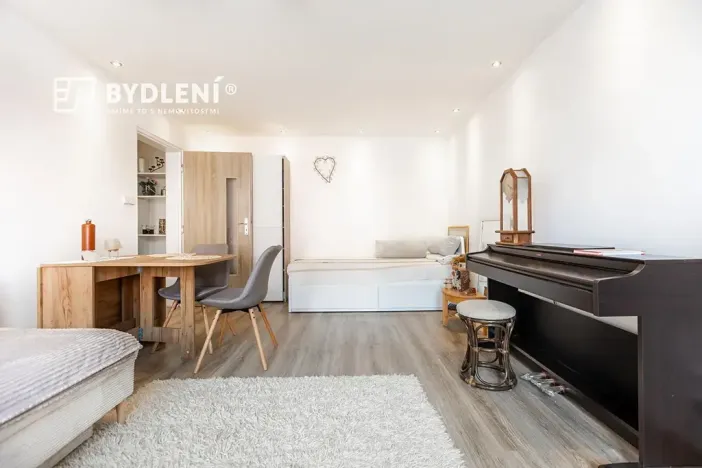 Pronájem bytu 1+1, Teplice, Duchcovská, 37 m2