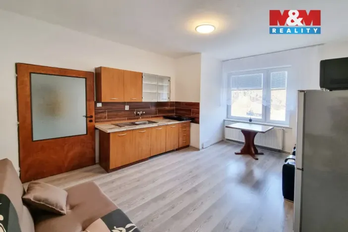 Pronájem bytu 2+kk, Karlovy Vary - Dvory, Chebská, 79 m2