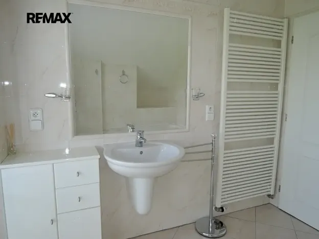 Pronájem rodinného domu, Hostivice, Řehníkova, 150 m2