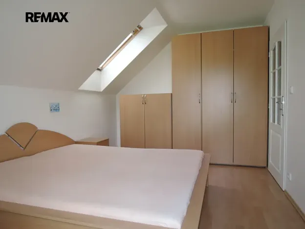Pronájem rodinného domu, Hostivice, Řehníkova, 150 m2