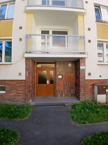 Prodej bytu 2+1, Cheb, 17. listopadu, 62 m2