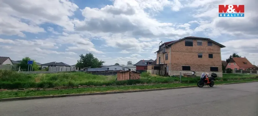 Prodej pozemku pro bydlení, Loděnice, 1346 m2