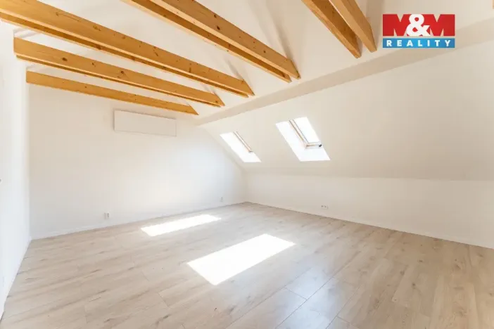 Pronájem bytu 2+kk, Libenice, 64 m2