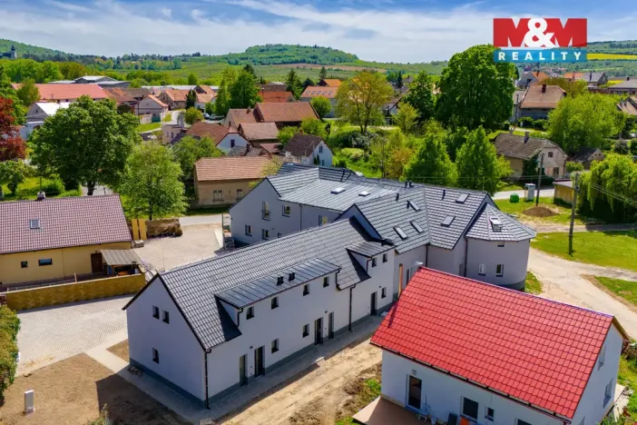 Pronájem bytu 2+kk, Libenice, 64 m2
