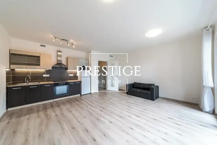 Pronájem bytu 1+kk, Praha - Střížkov, Bešťákova, 40 m2