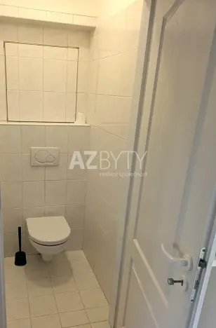 Pronájem bytu 1+kk, Praha - Motol, Hennerova, 37 m2