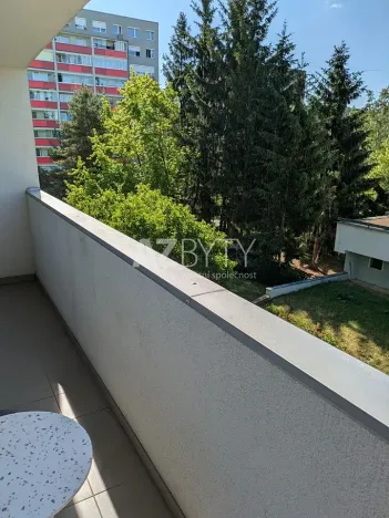 Pronájem bytu 1+kk, Praha - Motol, Hennerova, 37 m2