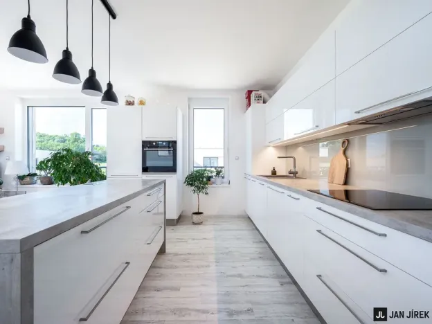 Prodej bytu 4+kk, Hradec Králové - Třebeš, Svatojánská, 102 m2