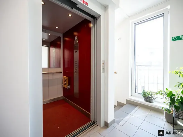 Prodej bytu 4+kk, Hradec Králové - Třebeš, Svatojánská, 102 m2