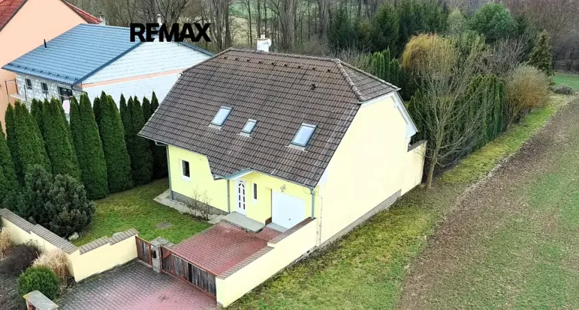 Pronájem rodinného domu, Topolany, 169 m2