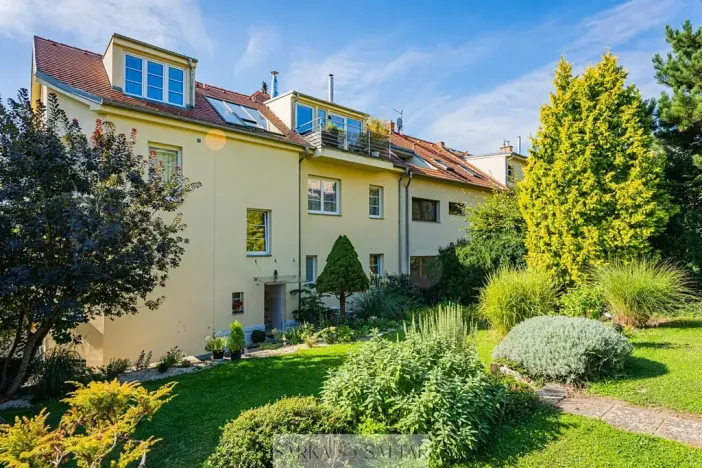 Pronájem bytu 2+kk, Praha - Smíchov, Pod hájem, 65 m2