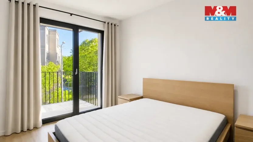 Pronájem bytu 2+kk, Praha - Hloubětín, Kardašovská, 39 m2