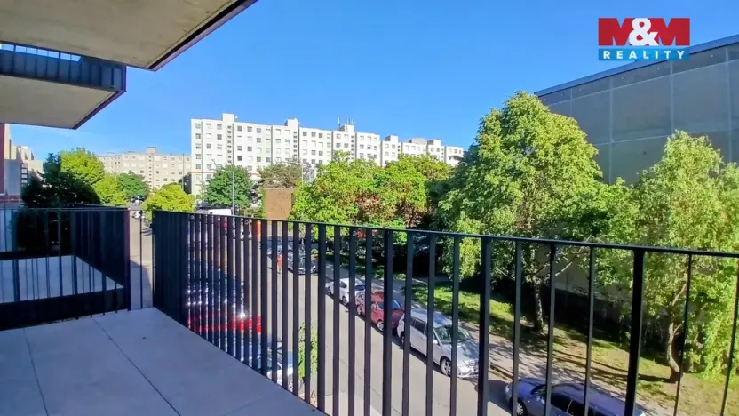 Pronájem bytu 2+kk, Praha - Hloubětín, Kardašovská, 39 m2