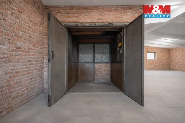 Pronájem výrobních prostor, Orlová - Poruba, Nádražní, 170 m2