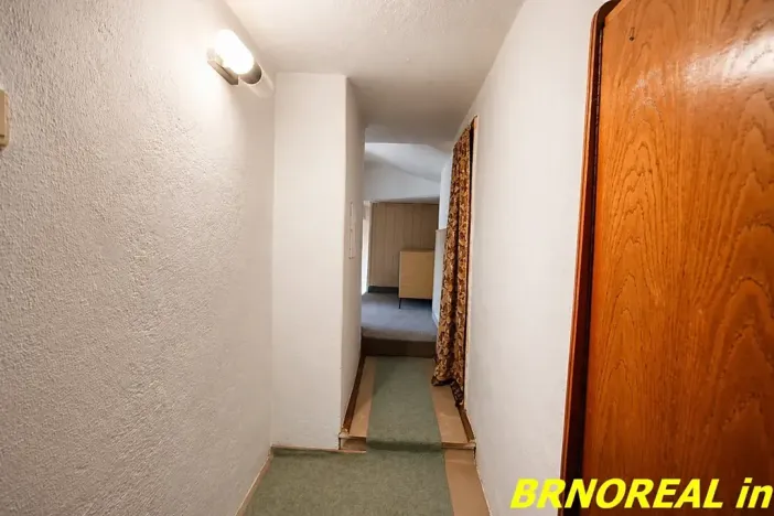 Prodej rodinného domu, Želeč, 237 m2