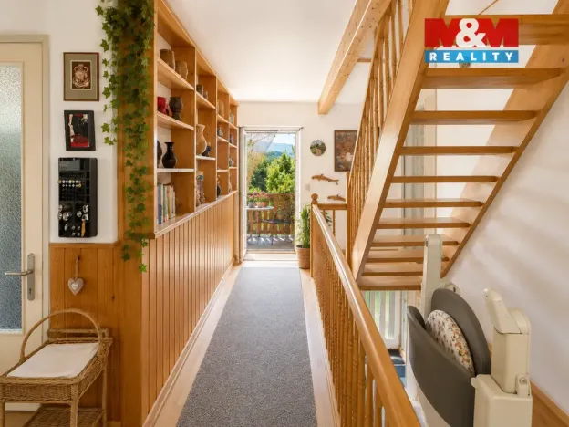 Prodej rodinného domu, Karlovy Vary - Hůrky, Pražská silnice, 240 m2