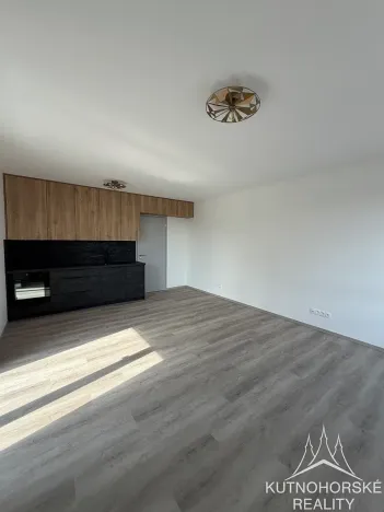 Pronájem bytu 1+kk, Kutná Hora, Plk. Loudy, 35 m2