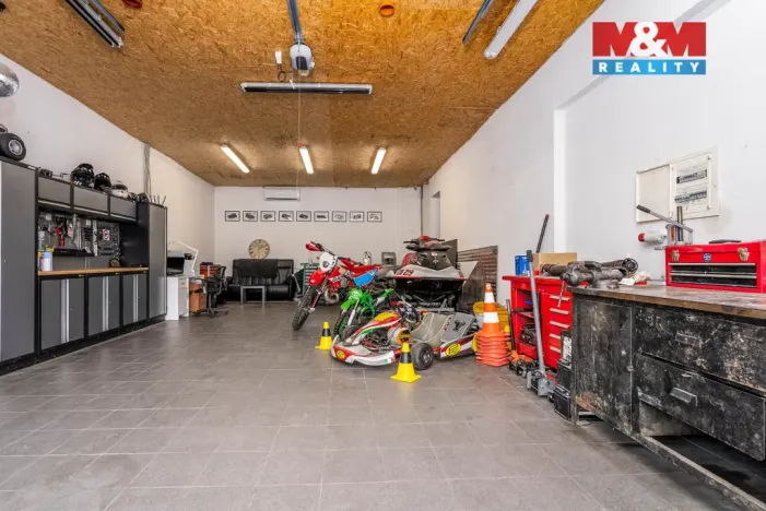 Prodej rodinného domu, Mařenice, 1190 m2