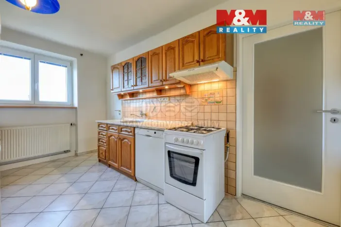 Pronájem bytu 2+1, Dobřany, Stromořadí, 66 m2