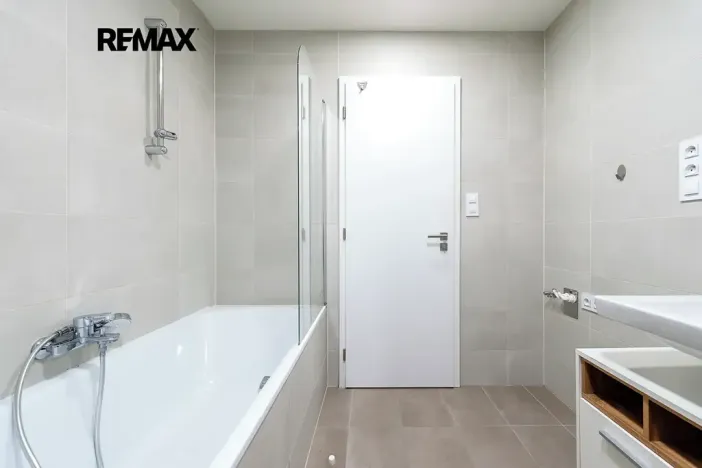 Pronájem bytu 2+kk, Praha - Jinonice, Kloudova, 50 m2