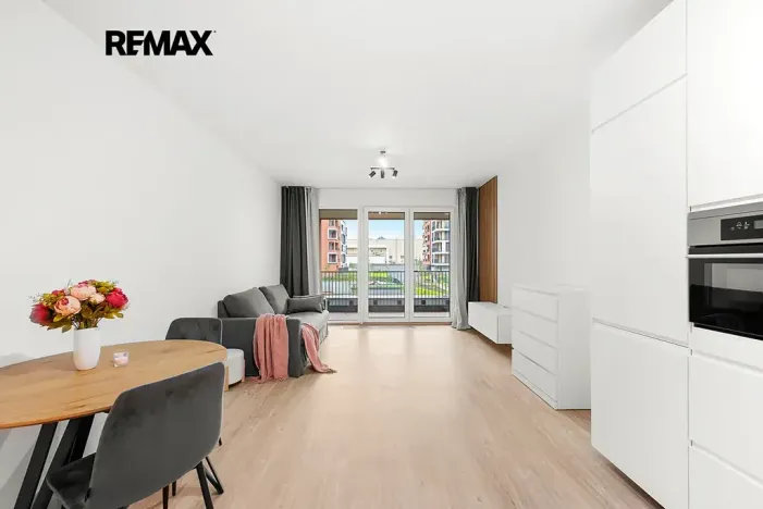 Pronájem bytu 1+kk, Praha - Hloubětín, Poděbradská, 37 m2