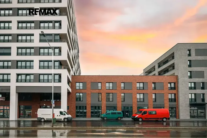 Pronájem bytu 1+kk, Praha - Hloubětín, Poděbradská, 37 m2
