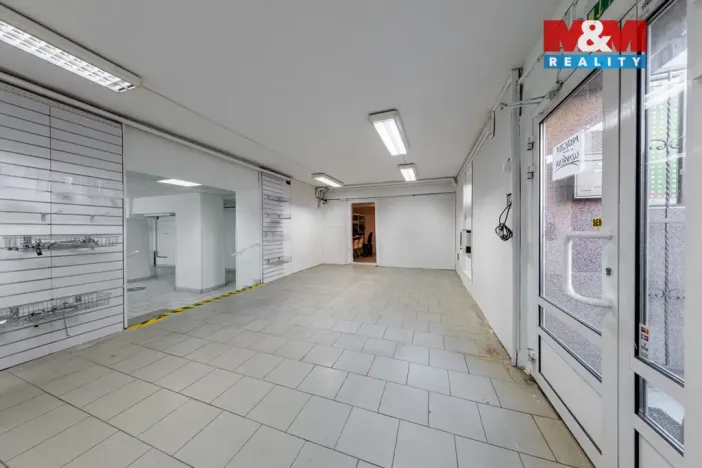Prodej obchodního prostoru, Karlovy Vary - Drahovice, Vítězná, 147 m2