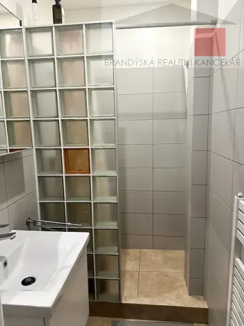 Pronájem pokoje, Praha - Vysočany, Na břehu, 20 m2